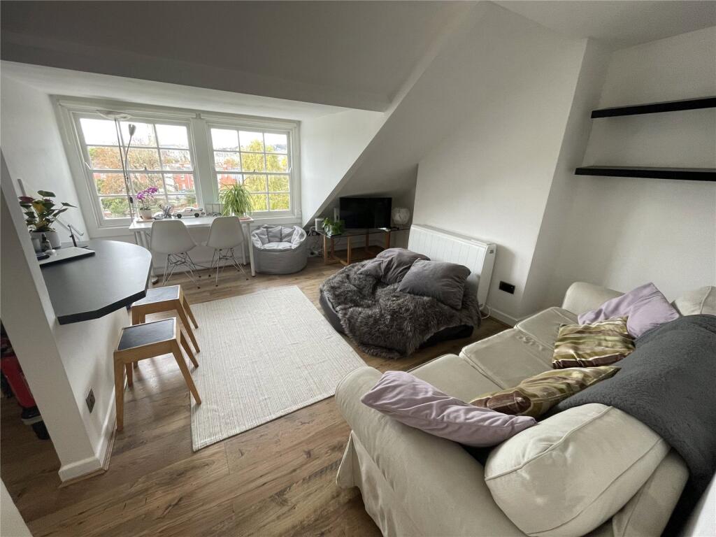 1 bed Apartment for rent in Bath. From Roman City Property Management Ltd - Bath