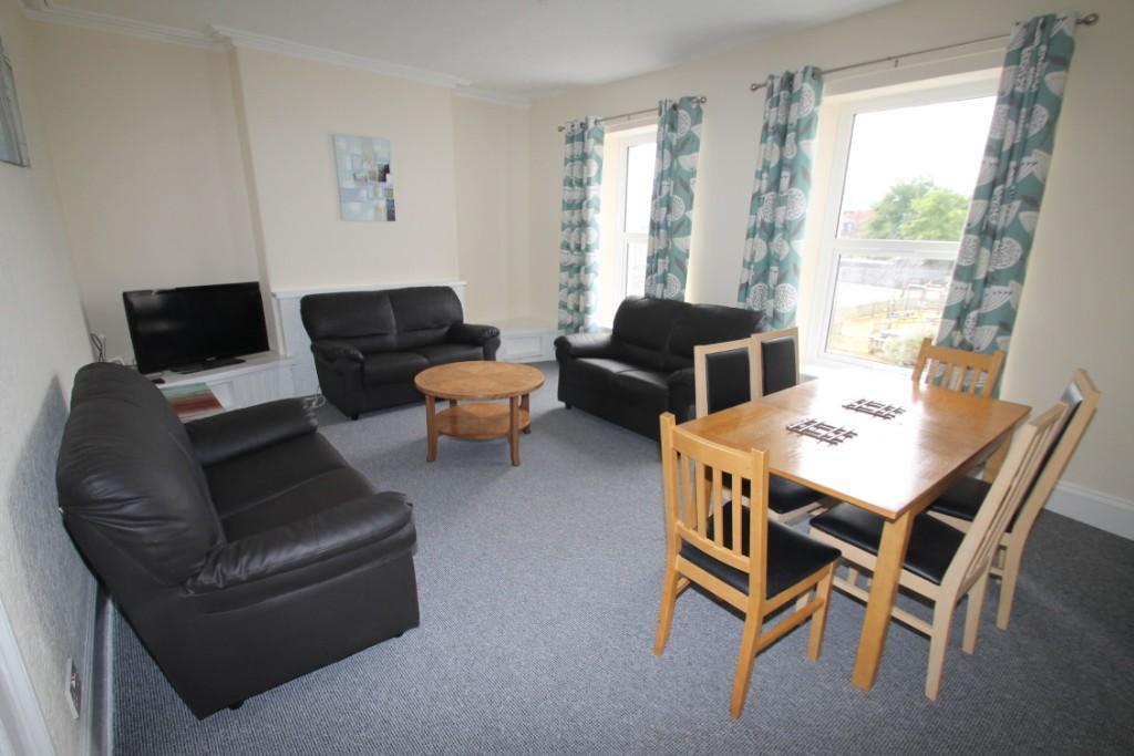 5 bed Mid Terraced House for rent in Plymouth. From Student Life - Plymouth