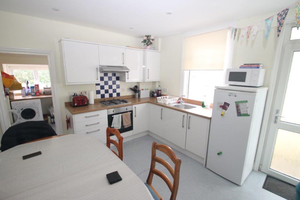 4 bed Mid Terraced House for rent in Plymouth. From Student Life - Plymouth 4 bed Mid Terraced House for rent in Plymouth. From Student Life - Plymouth