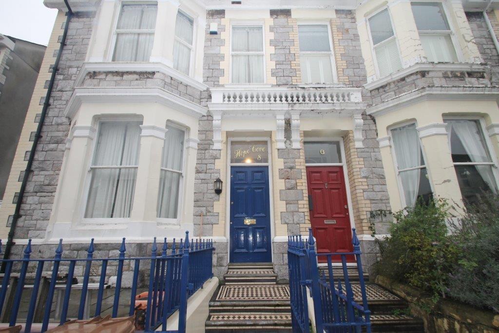 6 bed Mid Terraced House for rent in Plymouth. From Student Life - Plymouth