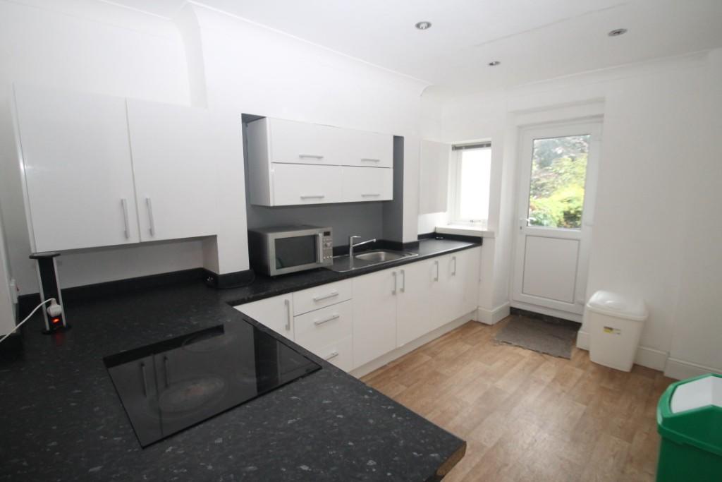 4 bed Mid Terraced House for rent in Plymouth. From Student Life - Plymouth 4 bed Mid Terraced House for rent in Plymouth. From Student Life - Plymouth
