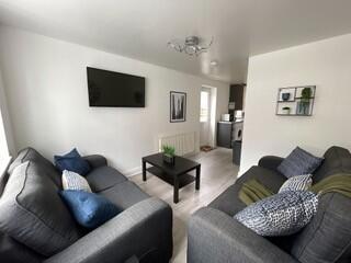 5 bed Mid Terraced House for rent in Plymouth. From Student Life - Plymouth