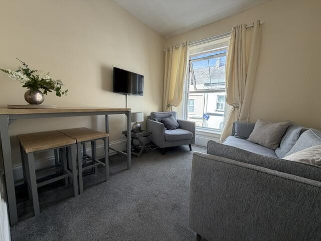 3 bed Mid Terraced House for rent in Plymouth. From Student Life - Plymouth 3 bed Mid Terraced House for rent in Plymouth. From Student Life - Plymouth
