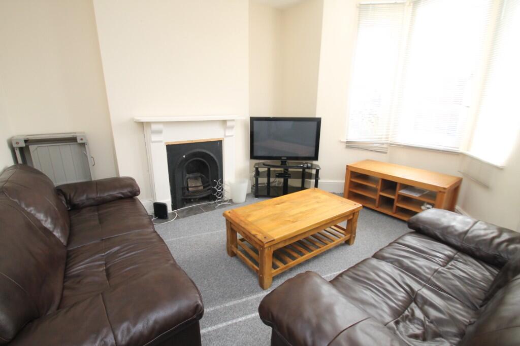 3 bed HMO for rent in Plymouth. From Student Life - Plymouth
