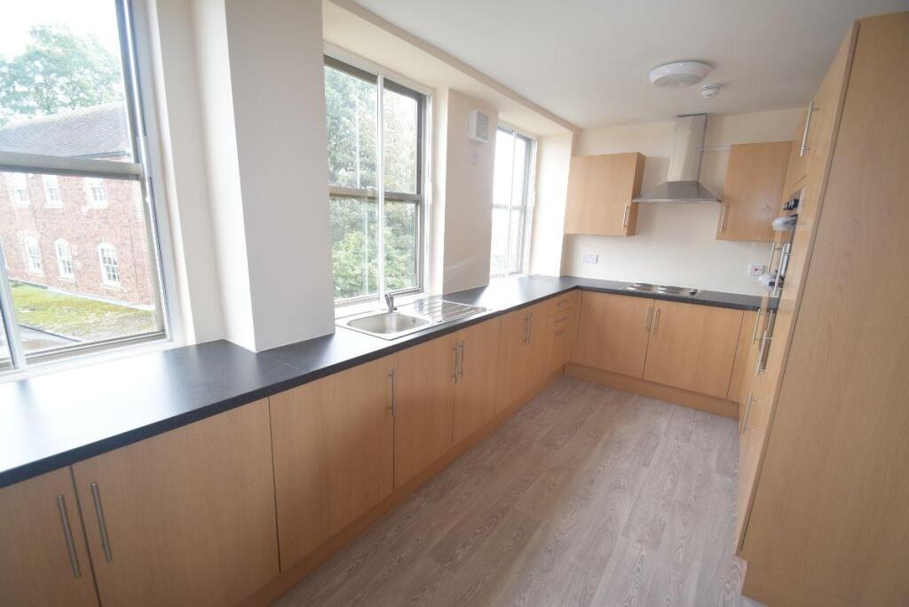 6 bed 1st Floor Flat for rent in Newport. From Lets Move - Newport