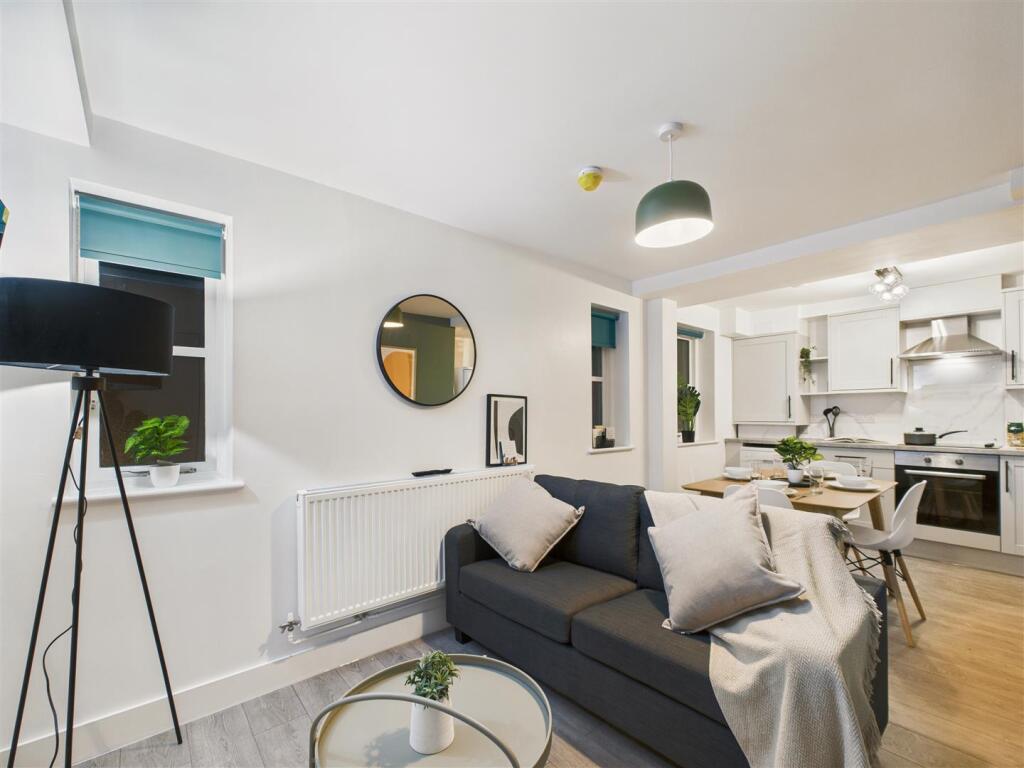 4 bed 1st Floor Flat for rent in Bath. From Zest - Bath 4 bed 1st Floor Flat for rent in Bath. From Zest - Bath