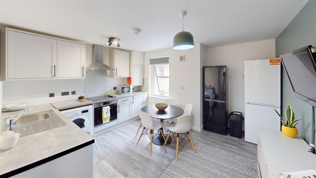 1 bed House Share for rent in Upper Swainswick. From Zest - Bath