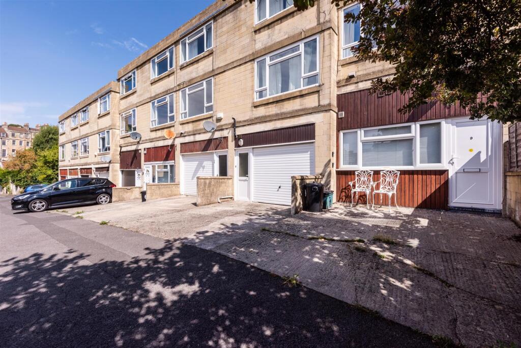 4 bed Studio for rent in Bath. From Zest - Bath 4 bed Studio for rent in Bath. From Zest - Bath