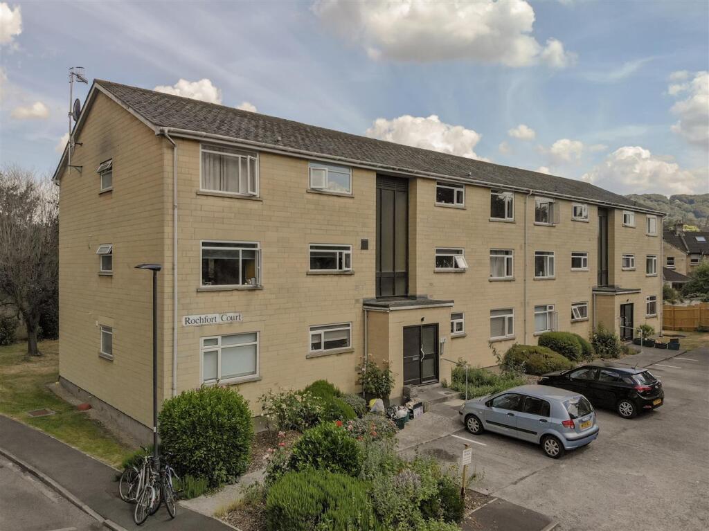 3 bed Apartment for rent in Bath. From Zest - Bath