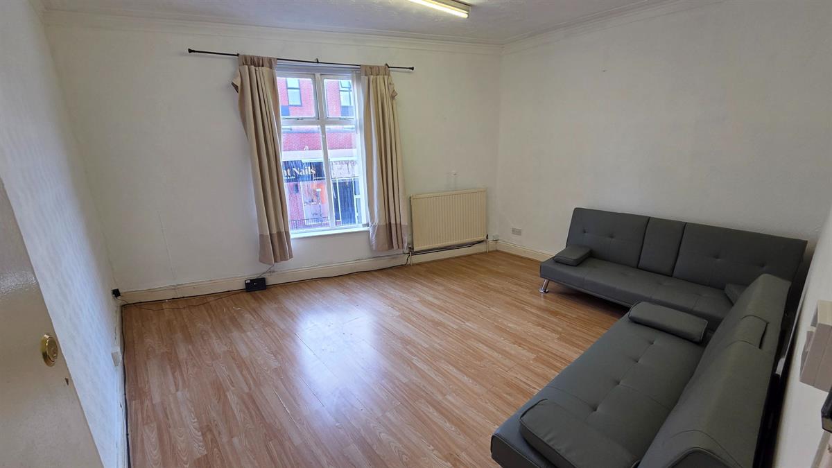 3 bed House Share for rent in Manchester. From Buraq Estates