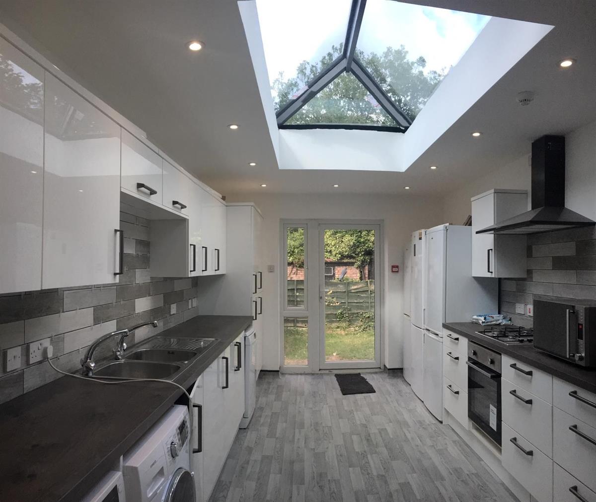 9 bed Semi Detached for rent in Manchester. From Buraq Estates