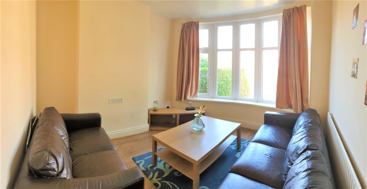 4 bed Semi Detached for rent in Manchester. From Buraq Estates