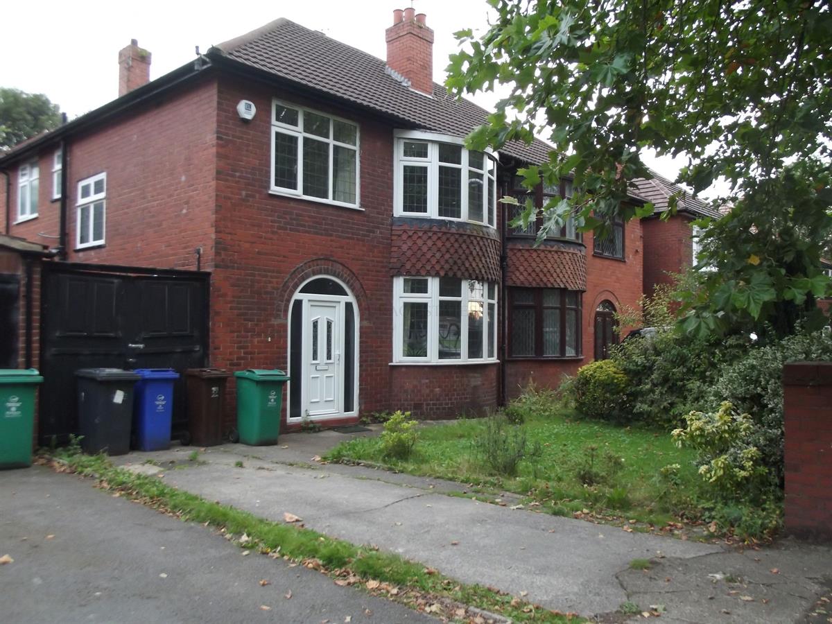 5 bed Semi Detached for rent in Fallowfield. From Buraq Estates