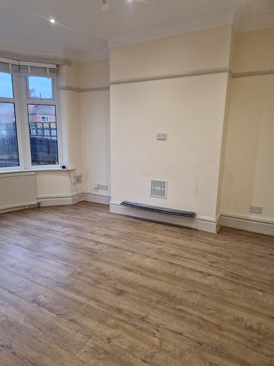 4 bed Semi Detached for rent in Manchester. From Buraq Estates