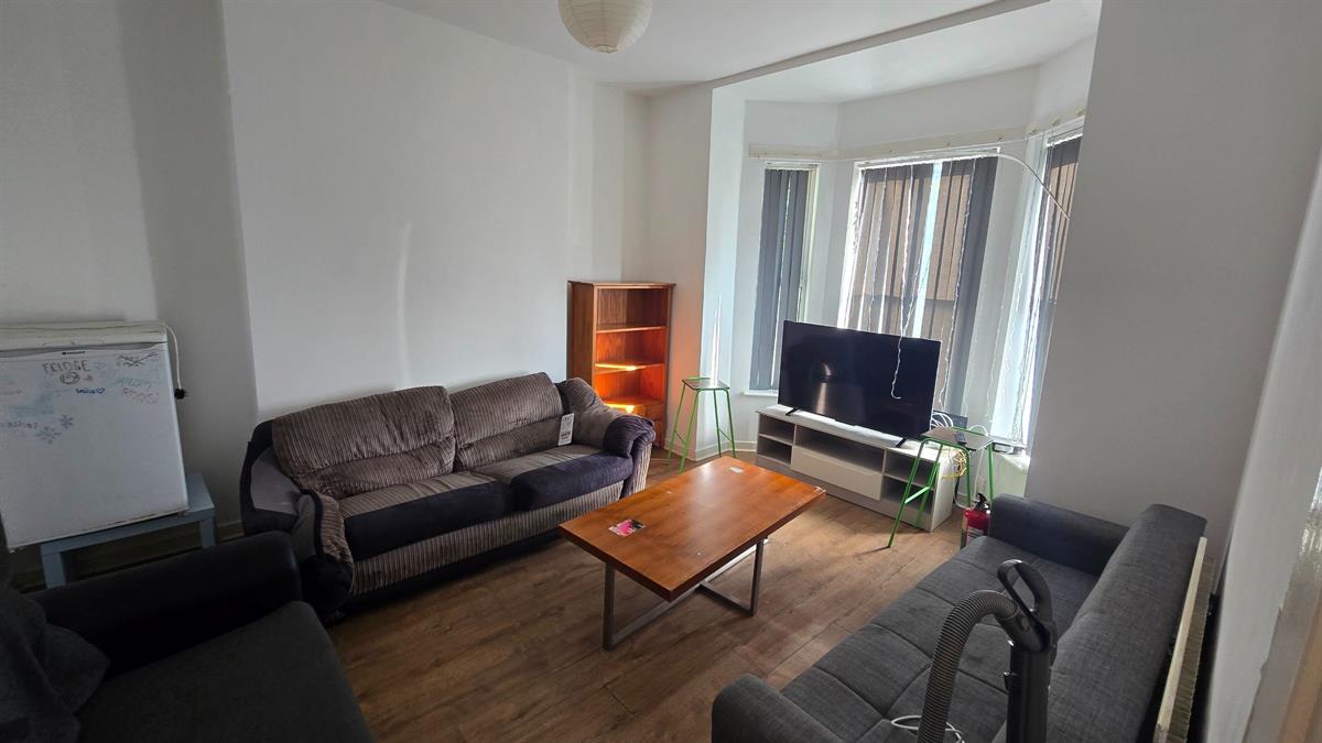 10 bed House Share for rent in Manchester. From Buraq Estates