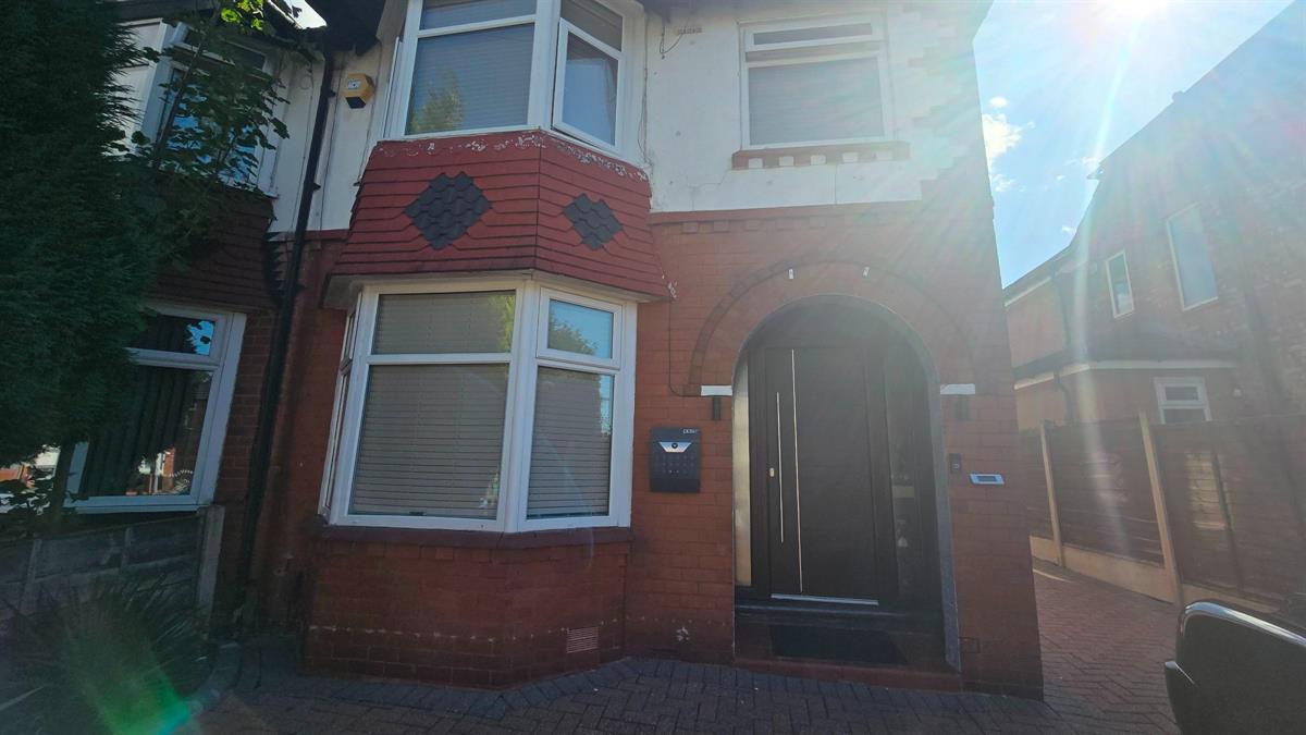 3 bed Semi Detached for rent in Manchester. From Buraq Estates