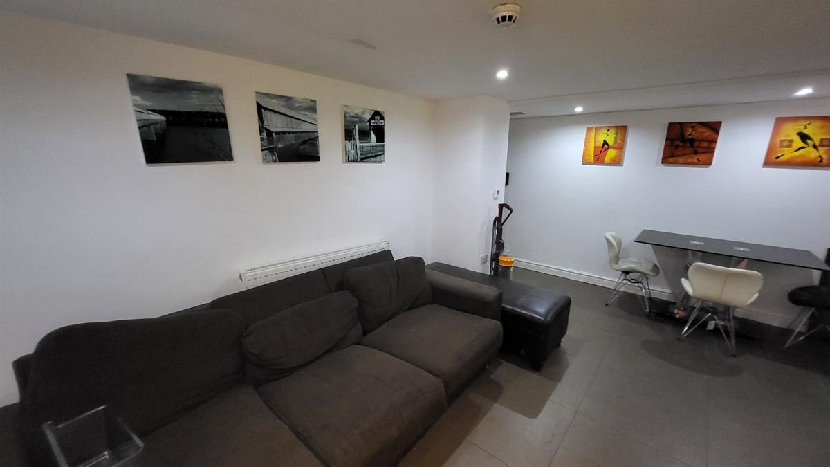 3 bed 1st Floor Flat for rent in withington. From Buraq Estates