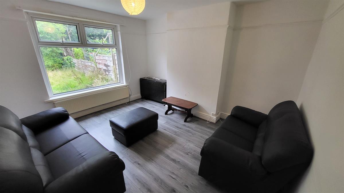 4 bed Semi Detached for rent in Manchester. From Buraq Estates