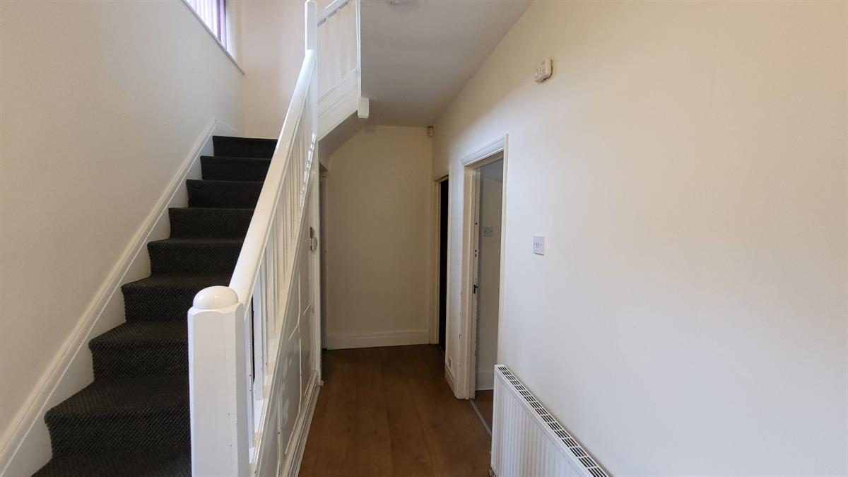 6 bed Semi Detached for rent in Manchester. From Buraq Estates