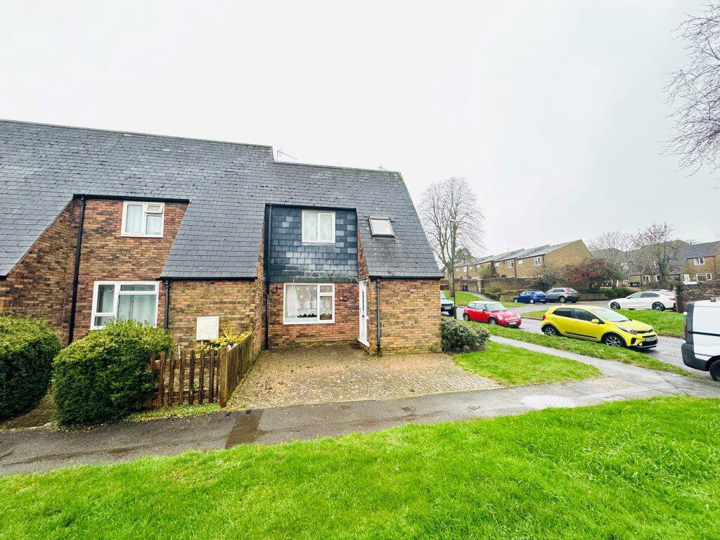 4 bed Detached for rent in Chichester. From Crossmeads - Chichester