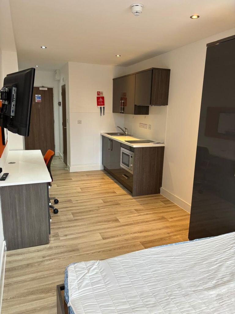 4 bed Studio for rent in Southampton. From Crossmeads - Chichester 4 bed Studio for rent in Southampton. From Crossmeads - Chichester