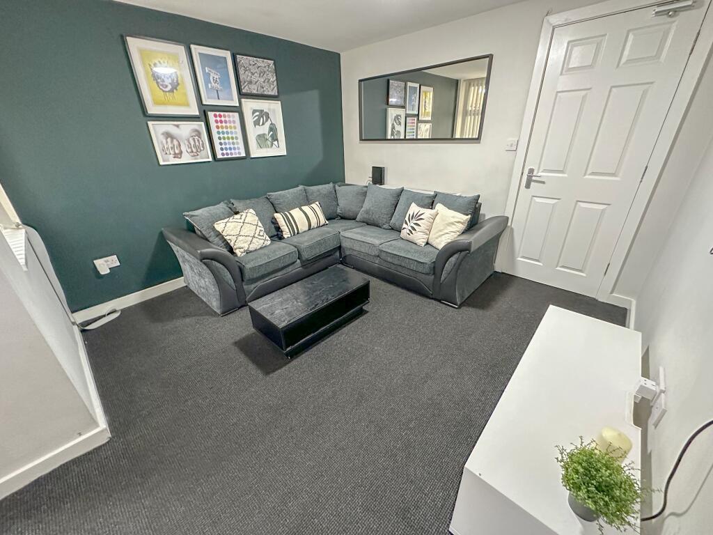 6 bed Mid Terraced House for rent in Liverpool. From Address Properties - Liverpool