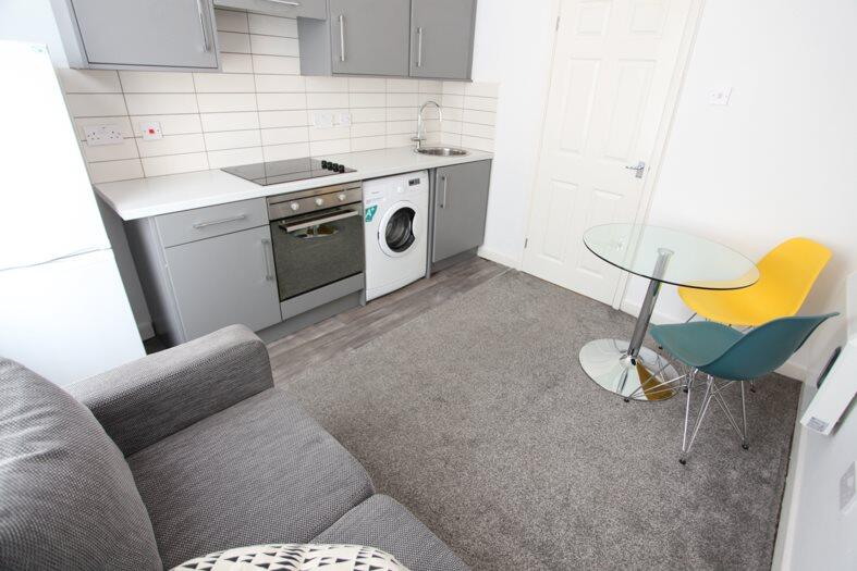 2 bed 1st Floor Flat for rent in Liverpool. From Address Properties - Liverpool