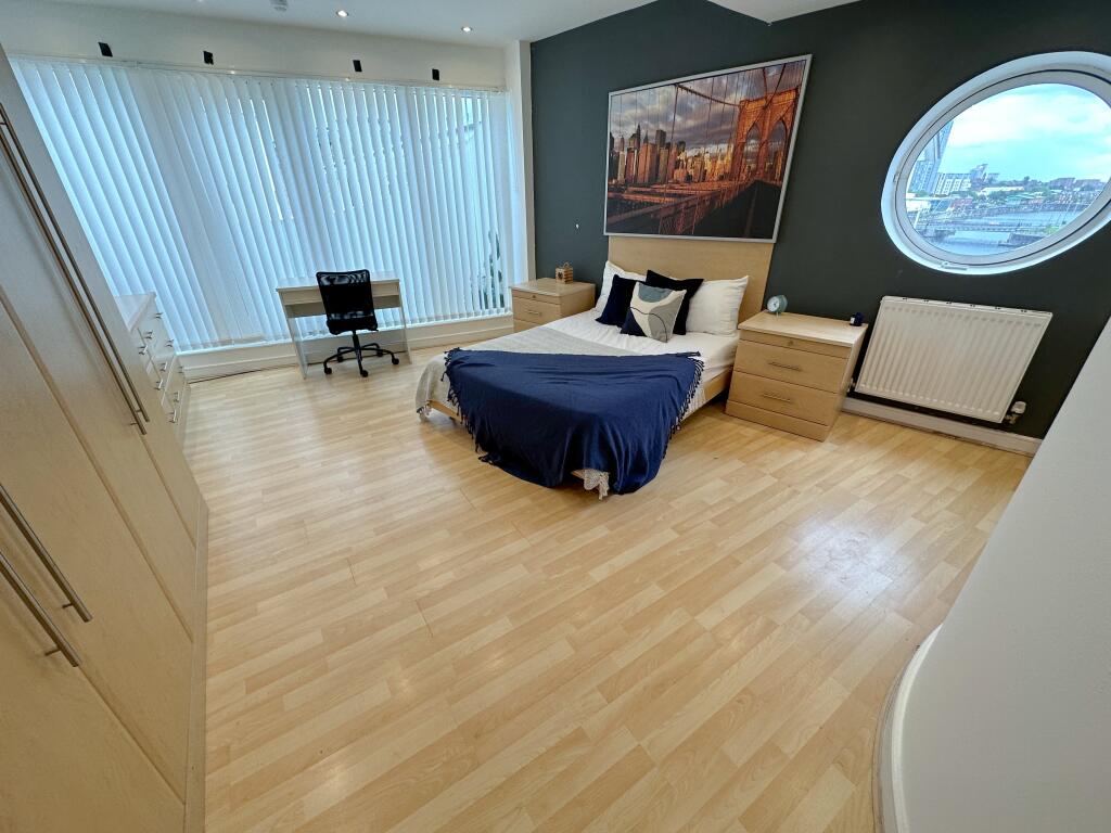 3 bed Apartment for rent in Liverpool. From Address Properties - Liverpool