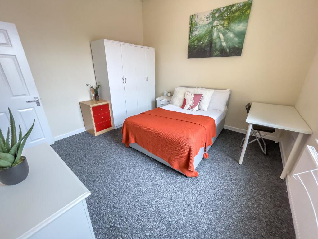 5 bed Mid Terraced House for rent in Liverpool. From Address Properties - Liverpool 5 bed Mid Terraced House for rent in Liverpool. From Address Properties - Liverpool