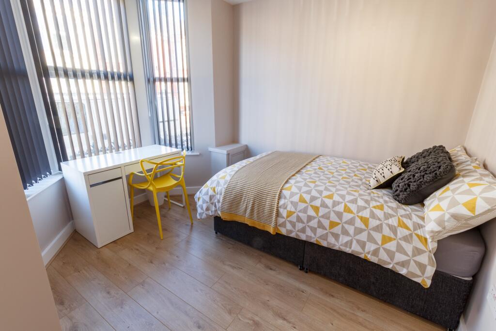 5 bed Mid Terraced House for rent in Liverpool. From Address Properties - Liverpool 5 bed Mid Terraced House for rent in Liverpool. From Address Properties - Liverpool