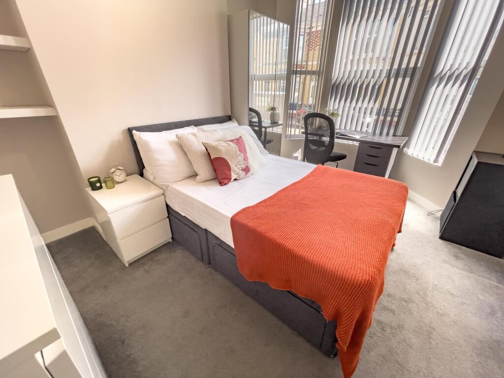 5 bed Mid Terraced House for rent in Liverpool. From Address Properties - Liverpool 5 bed Mid Terraced House for rent in Liverpool. From Address Properties - Liverpool