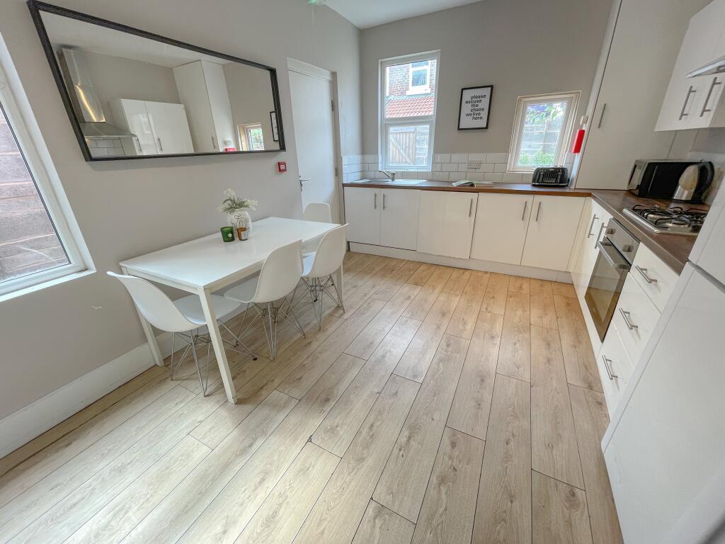 5 bed Mid Terraced House for rent in Liverpool. From Address Properties - Liverpool 5 bed Mid Terraced House for rent in Liverpool. From Address Properties - Liverpool