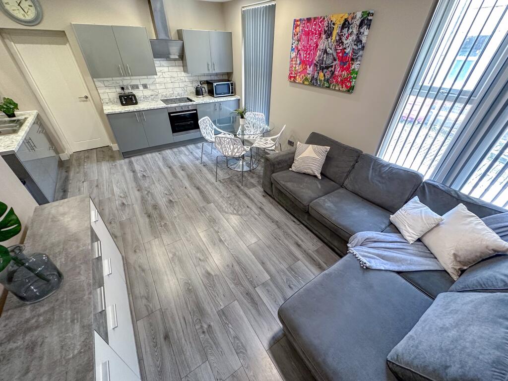 6 bed Mid Terraced House for rent in Liverpool. From Address Properties - Liverpool