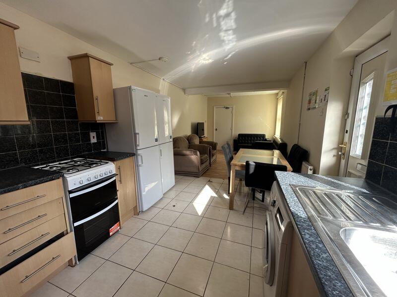 6 bed House Share for rent in Nottingham. From ZEBRAlets - Nottingham 6 bed House Share for rent in Nottingham. From ZEBRAlets - Nottingham