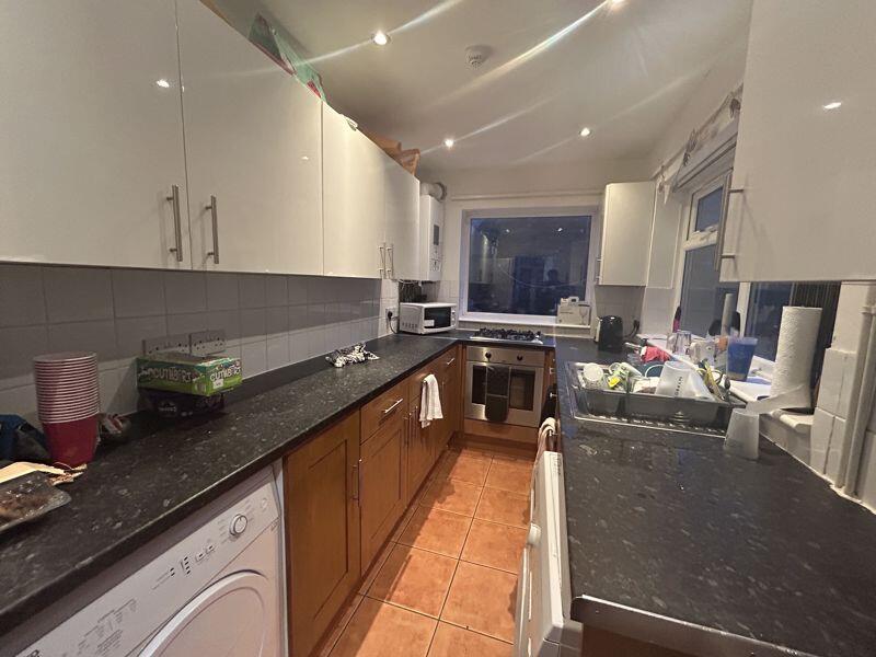 4 bed HMO for rent in Nottingham. From ZEBRAlets - Nottingham