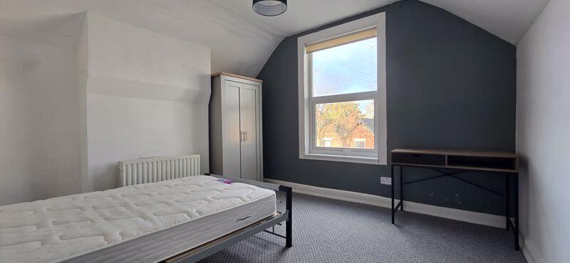 4 bed Mid Terraced House for rent in Nottingham. From ZEBRAlets - Nottingham 4 bed Mid Terraced House for rent in Nottingham. From ZEBRAlets - Nottingham