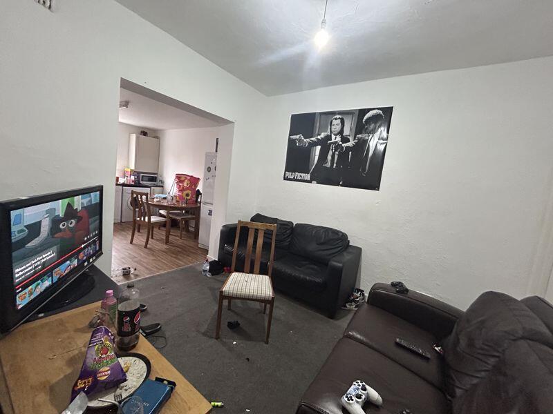 2 bed Detached for rent in Nottingham. From ZEBRAlets - Nottingham 2 bed Detached for rent in Nottingham. From ZEBRAlets - Nottingham