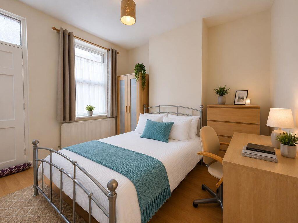 4 bed Mid Terraced House for rent in Nottingham. From ZEBRAlets - Nottingham