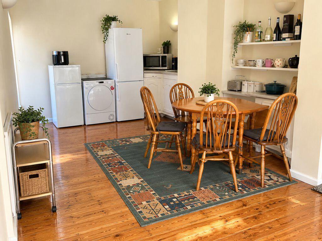 4 bed 1st Floor Flat for rent in Elsfield. From RMA Properties Ltd - Oxford