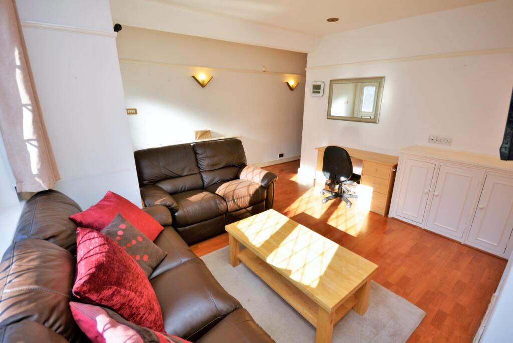 1 bed 1st Floor Flat for rent in London. From Kinleigh Folkard & Hayward - Sales - Tooting