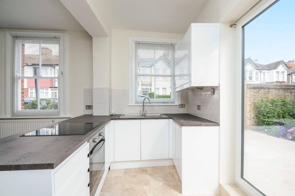 2 bed Annexe for rent in London. From Kinleigh Folkard & Hayward - Sales - Tooting