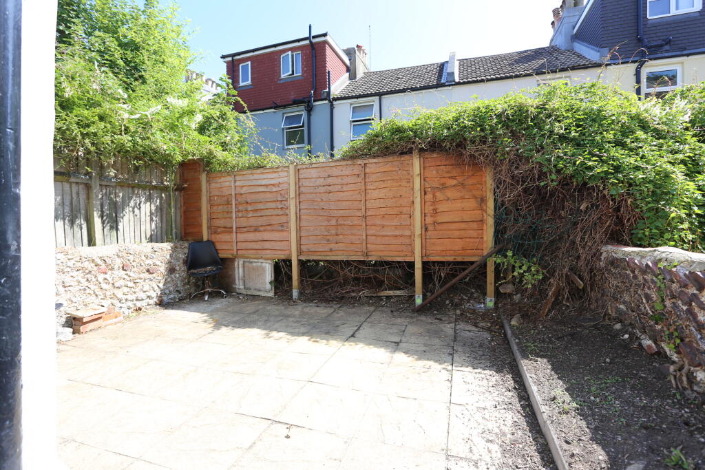 4 bed Mid Terraced House for rent in Ovingdean. From Property Moves 4 bed Mid Terraced House for rent in Ovingdean. From Property Moves