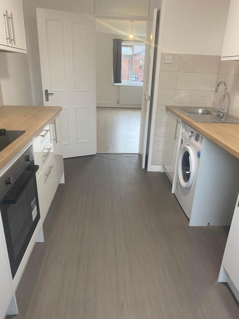 2 bed 1st Floor Flat for rent in Stretford. From Flax & Co - Manchester
