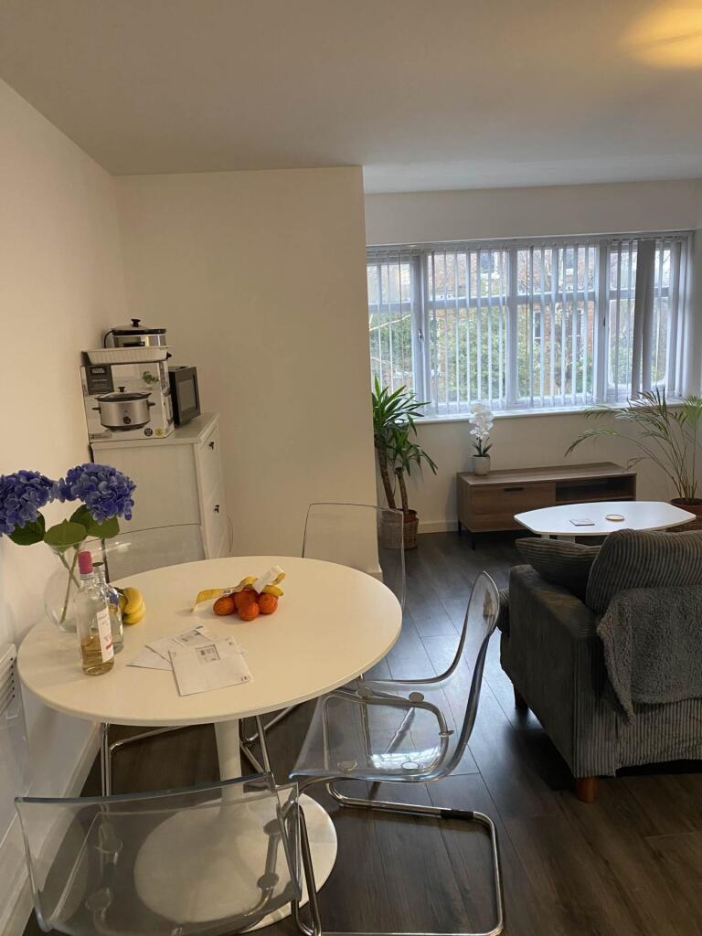 2 bed 1st Floor Flat for rent in Gatley. From Flax & Co - Manchester