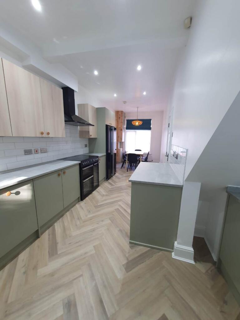 6 bed Mid Terraced House for rent in Manchester. From Flax & Co - Manchester 6 bed Mid Terraced House for rent in Manchester. From Flax & Co - Manchester