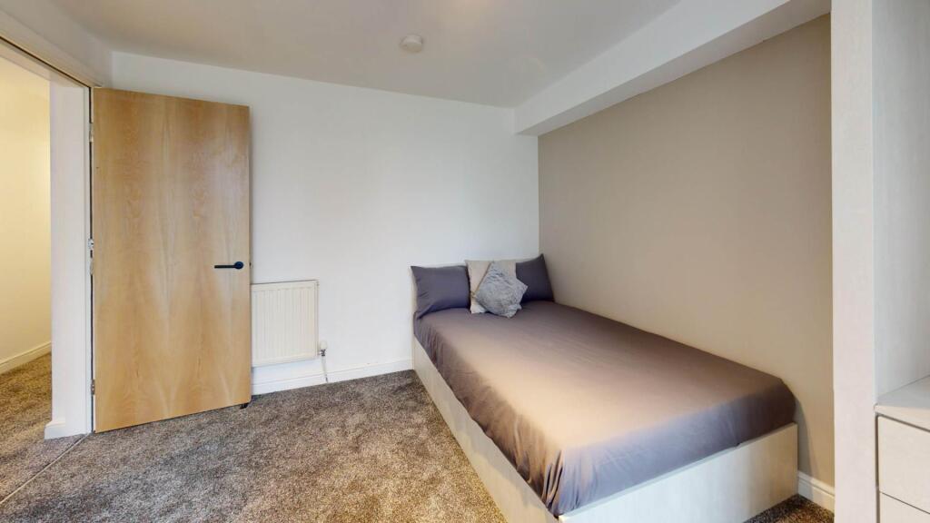 3 bed 1st Floor Flat for rent in Gatley. From Flax & Co - Manchester