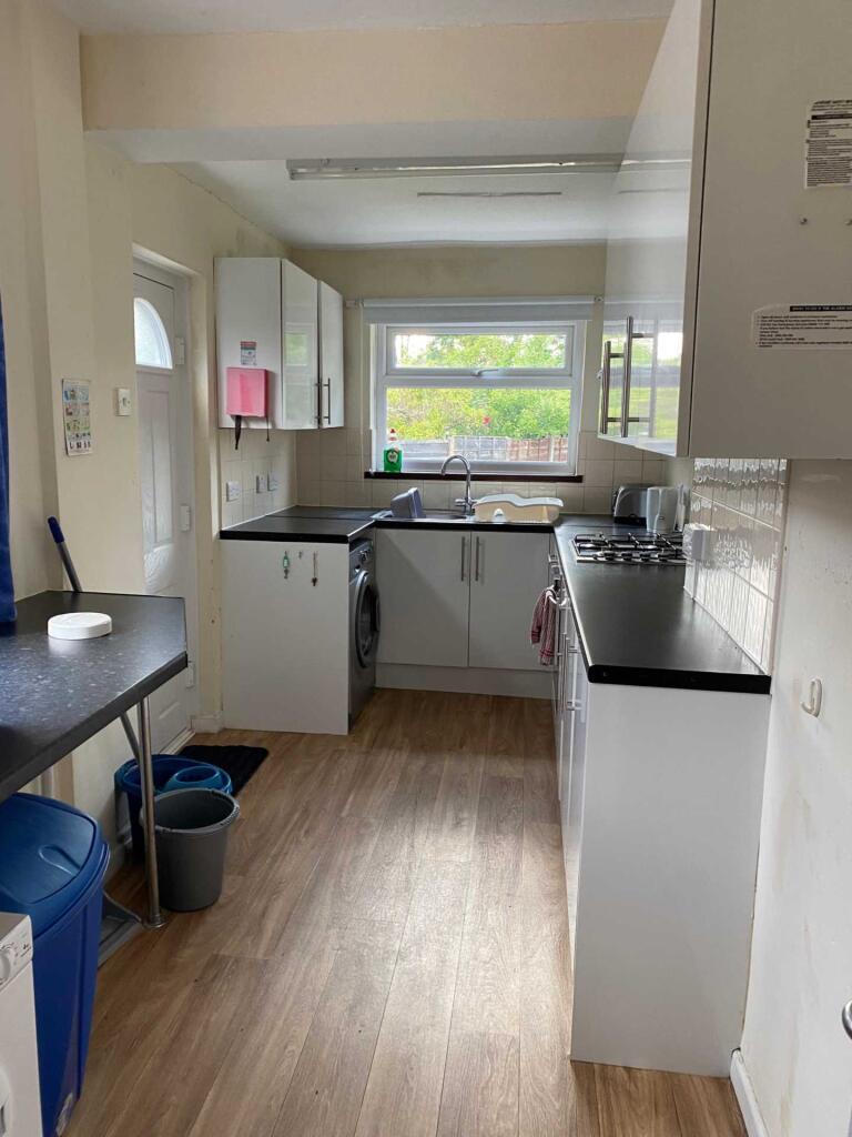 3 bed Semi Detached for rent in Gatley. From Flax & Co - Manchester