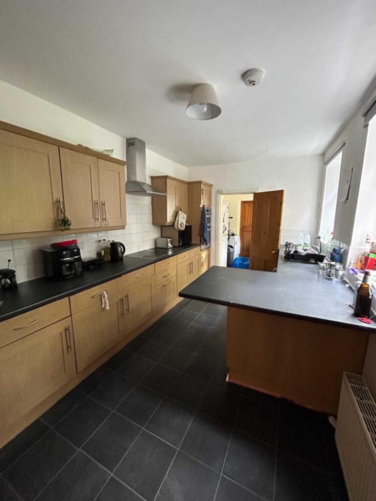 4 bed Semi Detached for rent in Stockport. From Flax & Co - Manchester