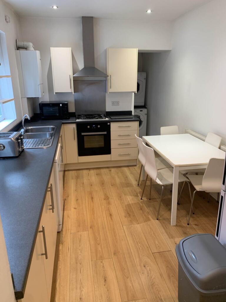 5 bed Mid Terraced House for rent in Manchester. From Flax & Co - Manchester