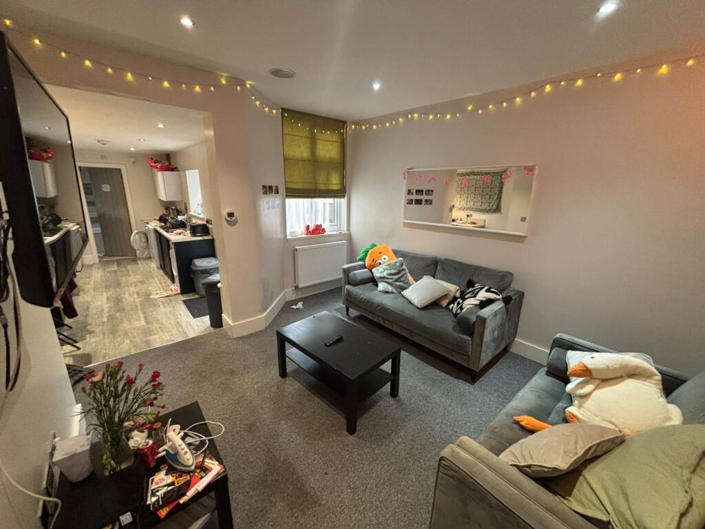 5 bed Mid Terraced House for rent in Manchester. From Flax & Co - Manchester